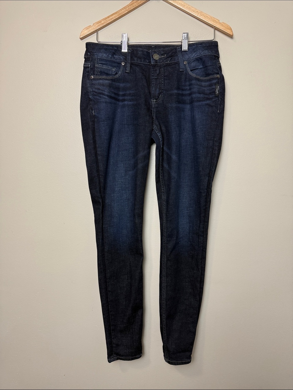 Silver Jeans Co Dark Wash Skinny Jeans size 27